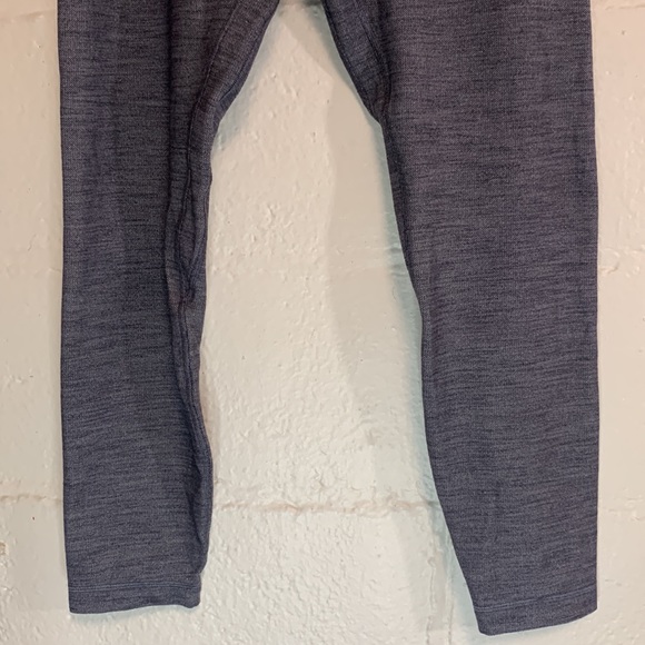 Lululemon Gray Yoga Align Highrise 25” Leggings Sz 10 - Picture 5 of 8